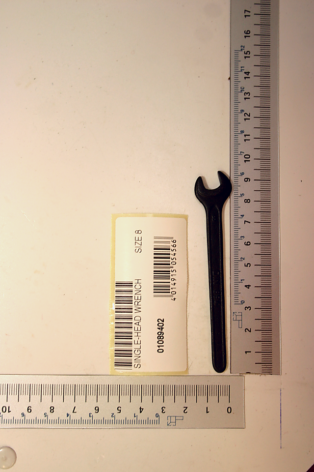 Scheppach-Einmaulschlüssel (SW 8) mit Beschriftung und Barcode