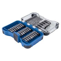 Set mit verschiedenen Scheiben und Messern für präzises Schneiden und Bohren