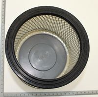 Faltenfilter DC100 mit Filterelement und Halterung, Detailansicht